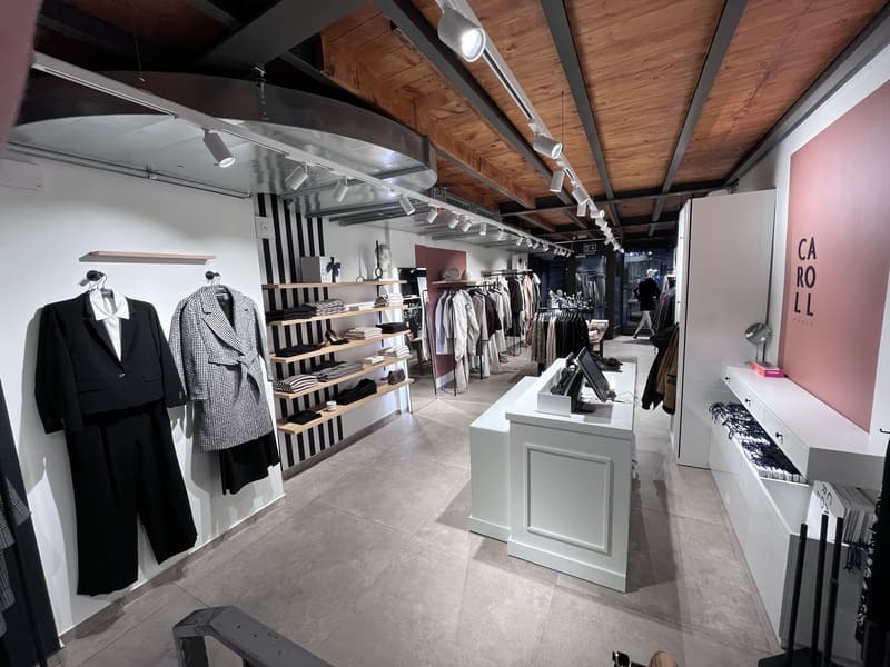 Retail & Construction Caroll Lausanne