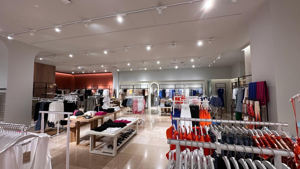 Retail Project and Renovation of Mango La Praille Shopping Centre